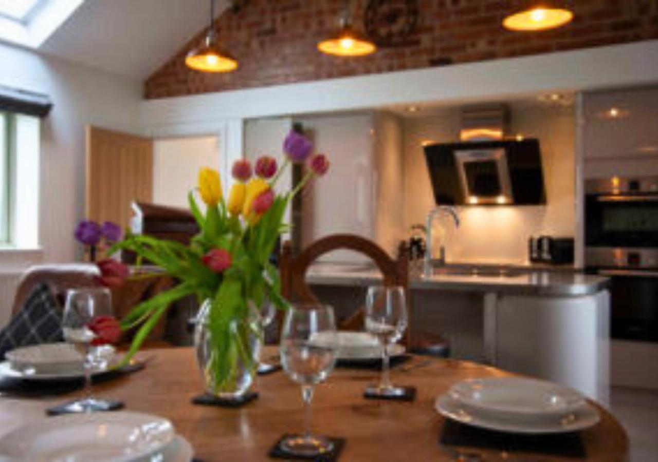 Bowland Breaks-A Luxury Barn Conversion With Optional Hot Tub, Log Burner And Countryside Views Лонгридж Экстерьер фото